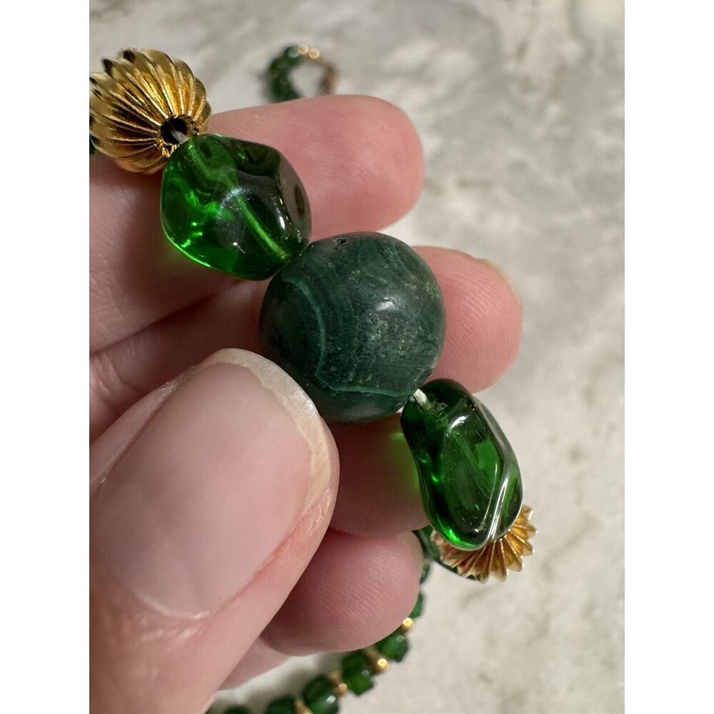 Vintage Green Glass Beaded Necklace Malachite Bead 32in Barrel Clasp - Picture 13 of 14